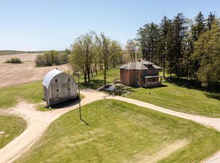 E7155 Traastad Rd, Viroqua, WI 54665