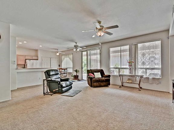 5th image of 15523 W Coral Pointe Dr