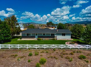 140 W 100 S, Manderfield, UT 84713