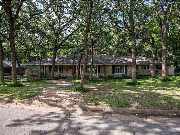 2nd image of 4105 Linkwood Dr