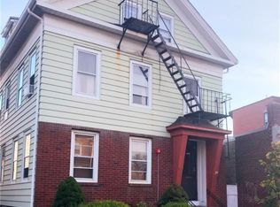 498 Broadway St #2, Providence, RI 02909