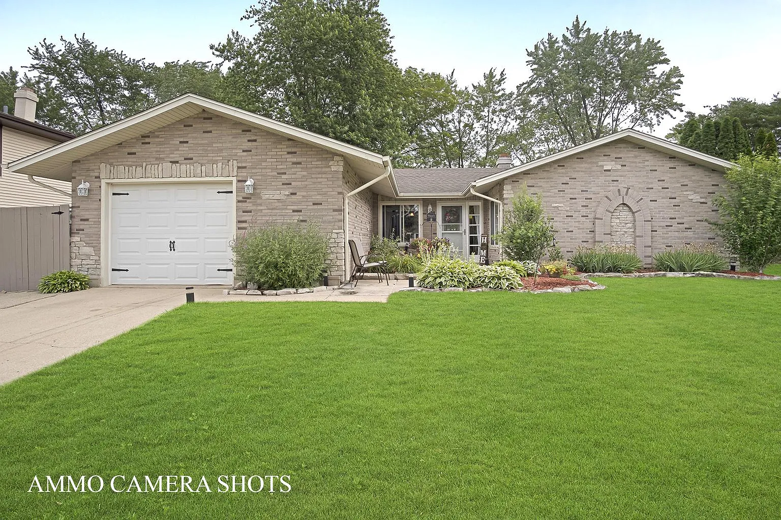 263 Evergreen Ln photo 1