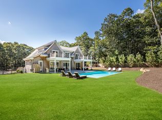 9 Woodcrest Dr, East Hampton, NY 11937