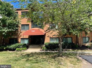 3342 S 28th St APT 304, Alexandria, VA 22302