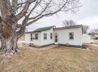 408 S Johnson St, Canton, SD 57013