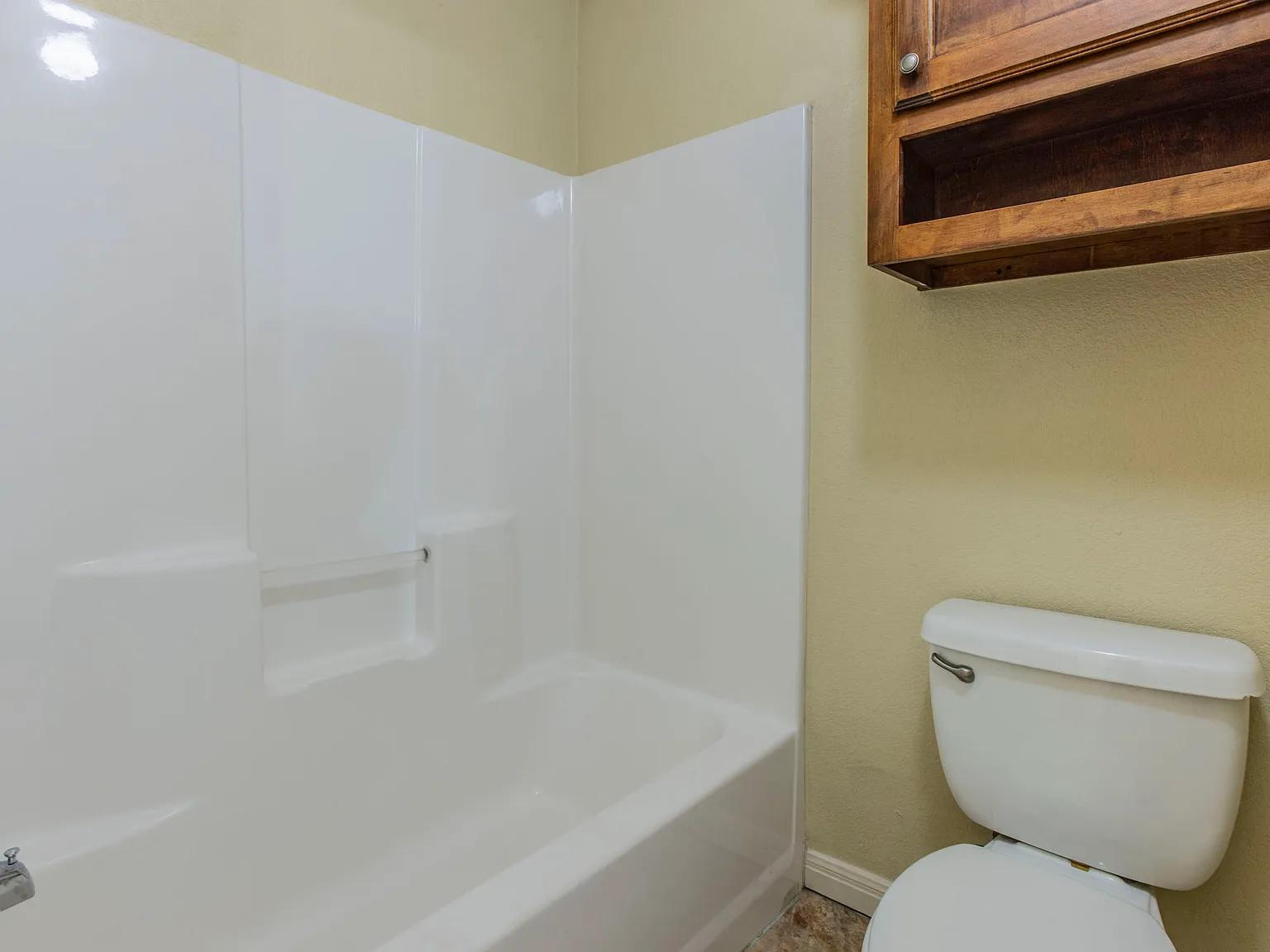 2 bed, 960 sqft, $1,250 — Photo 2