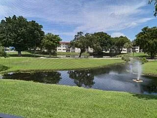 2 bed, 2.0 bath, 1170 sqft, $2,250 — Photo 2