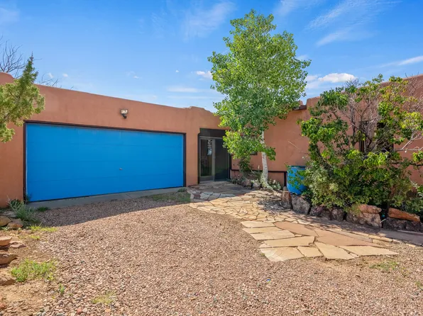 19 Cerrado Loop, Santa Fe, NM 87508