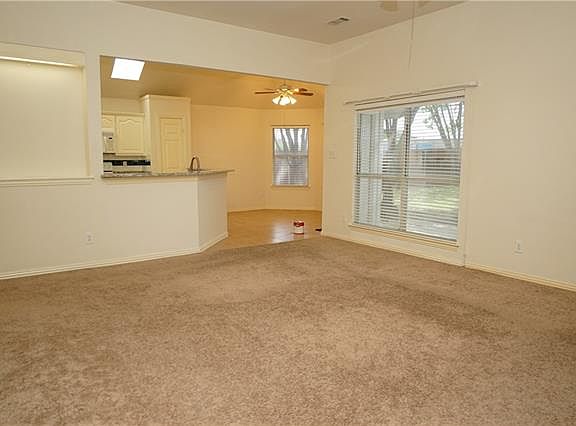 4th image of 516 Drexel Dr