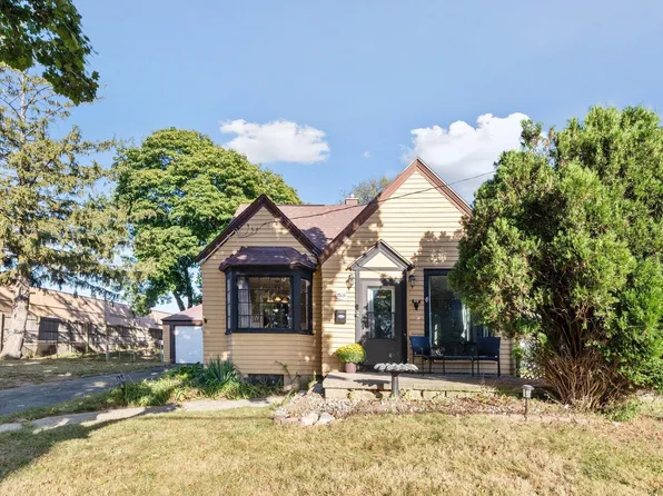 2806 Longstreet Ave SW, Wyoming, MI 49509