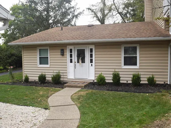 11629 Village Dr, Evansville, IN 47725