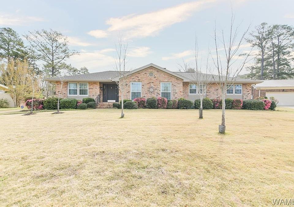 1st image of 70 Arcadia Dr