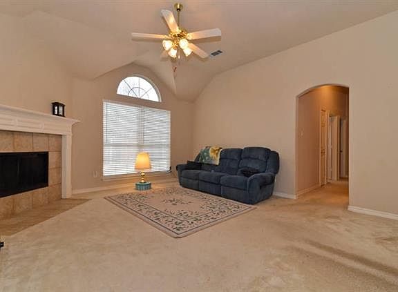 5th image of 4900 Portview Dr
