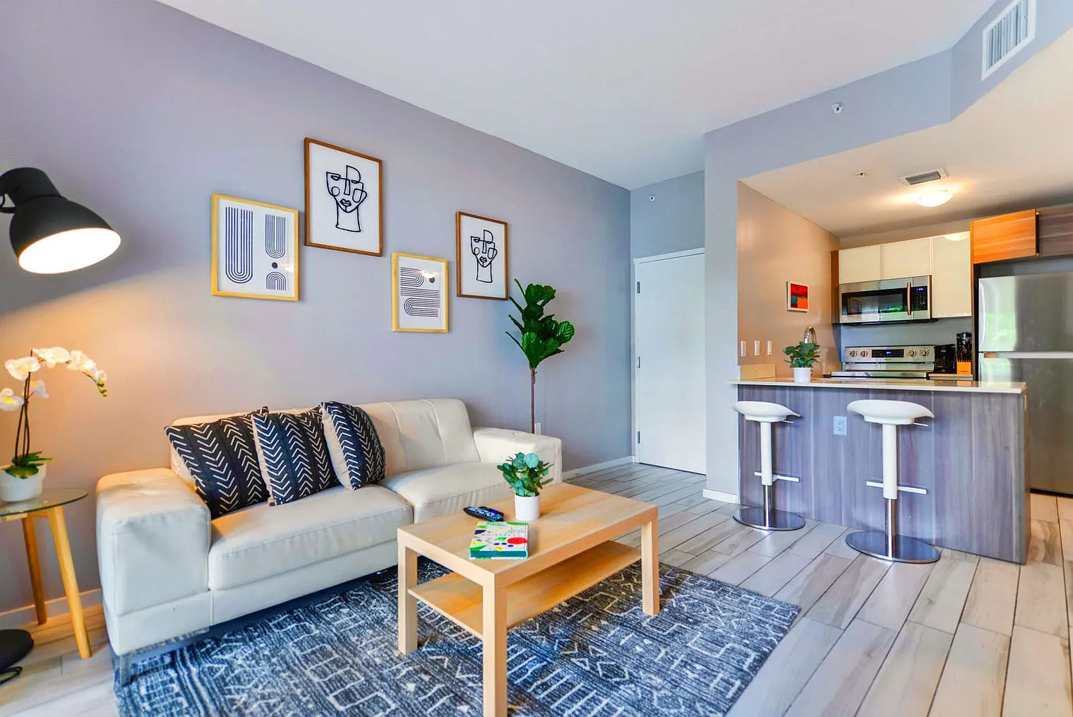 2 bed, 2.0 bath, 775 sqft, $5,227 — Photo 1
