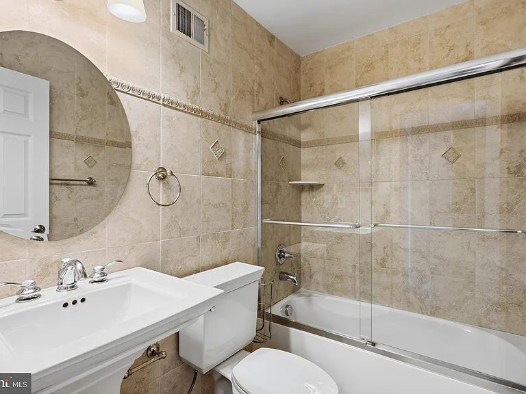 3946 Rosebay Ct — Photo 22
