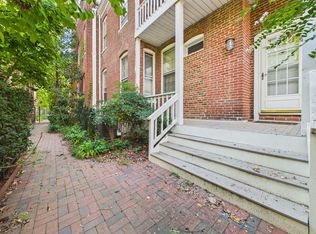 2204 W Grace St APT 1B, Richmond, VA 23220