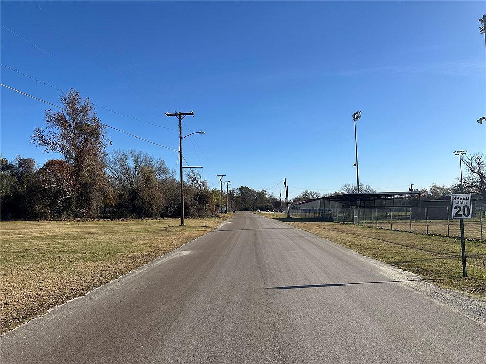 1st image of 306 Stadium St