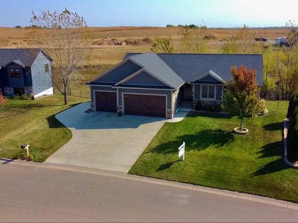 1716 Otter Way, New Richmond, WI 54017