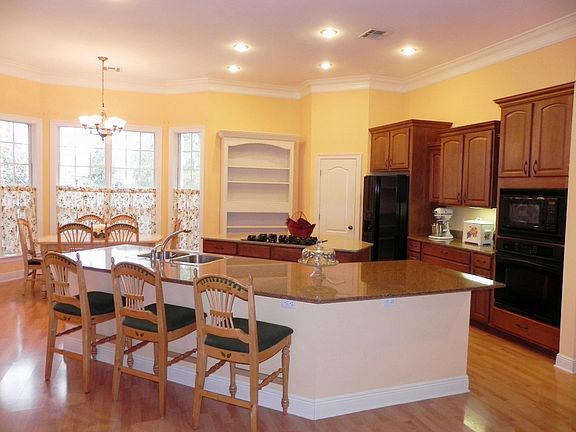 5th image of 30546 Woodland Dr