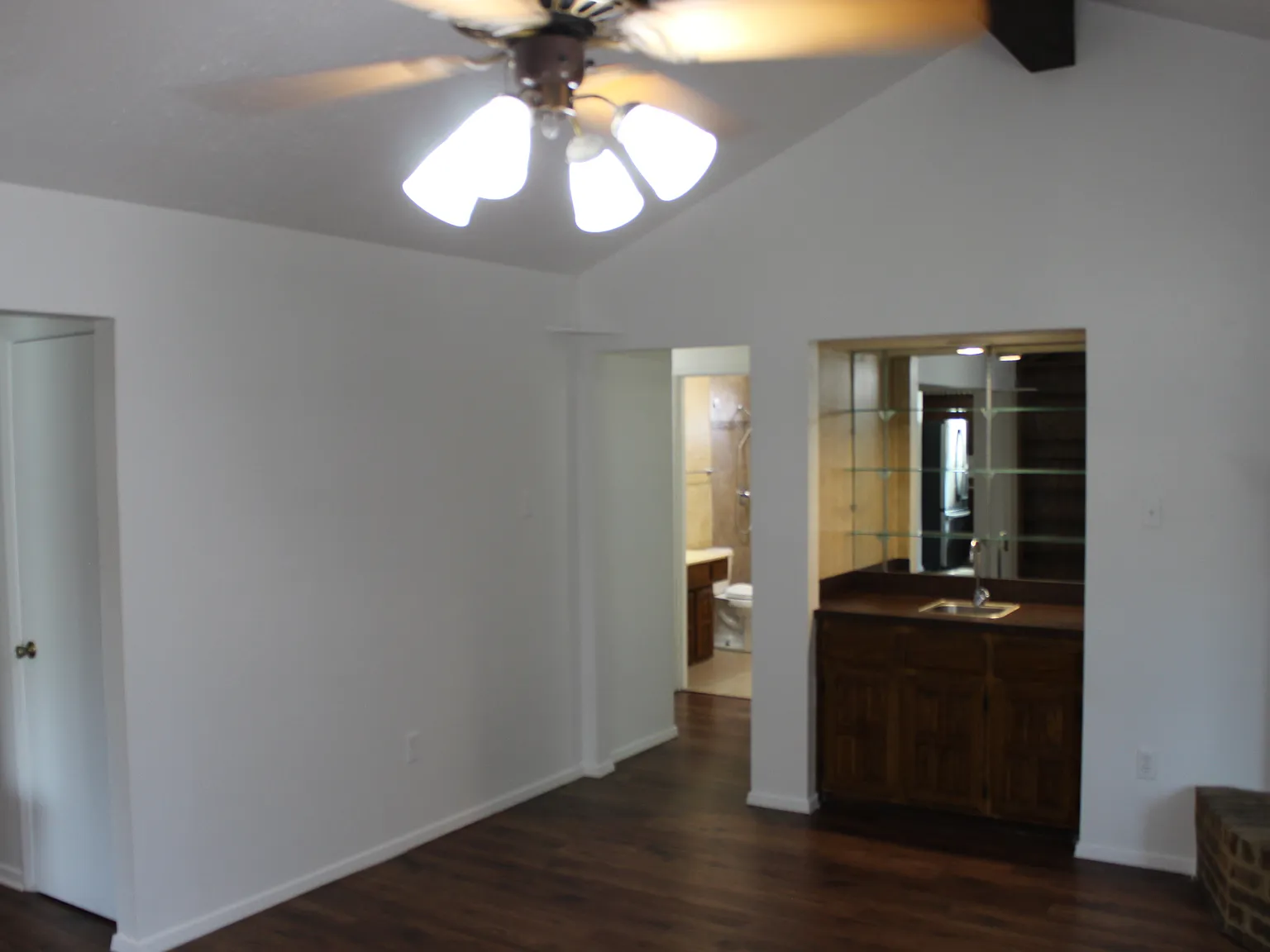 3 bed, 1532 sqft, $2,200 — Photo 4