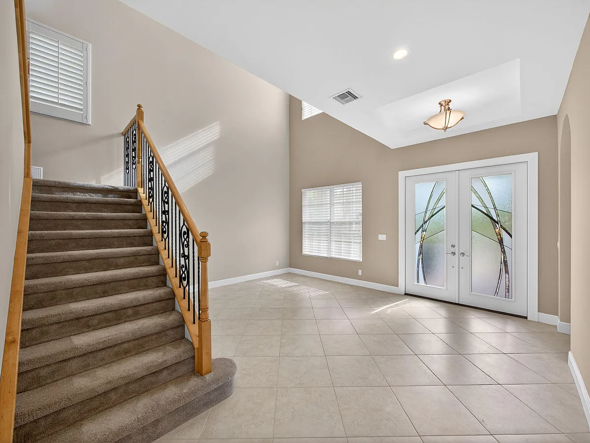 Building Photo - 12054 Aviles Cir