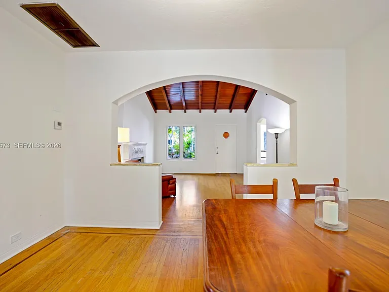 720 NW 75th St — Photo 9