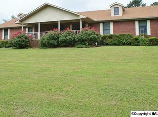 1561 Cottonville Rd, Grant, AL 35747