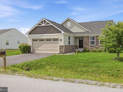 141 Bindweed Ct, Bunker Hill, WV, 25413