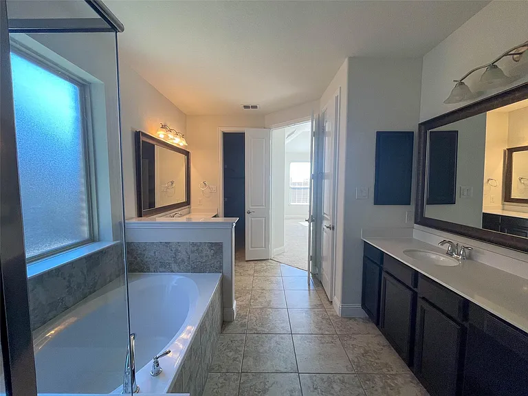 723 Callaway Dr — Photo 18