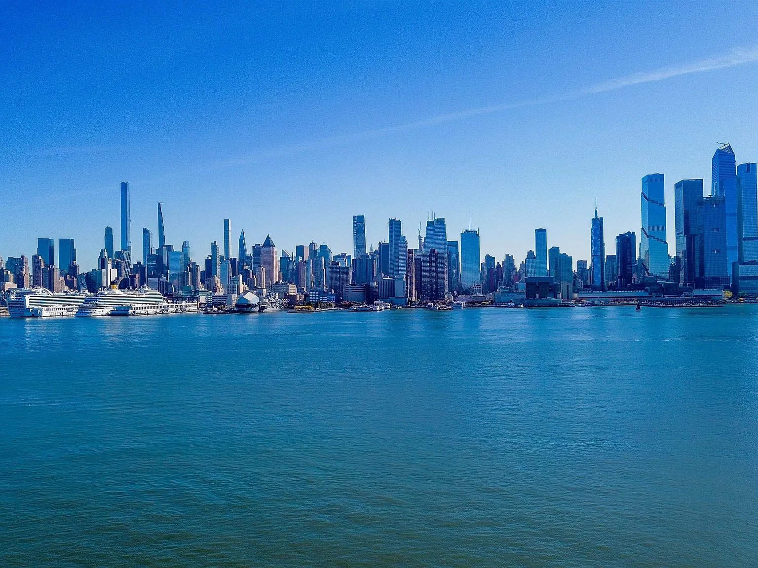 Studio, $7,500 — Photo 1