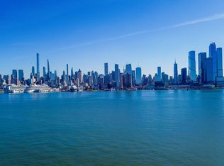 100 Eton Row #605, Weehawken, NJ 07086
