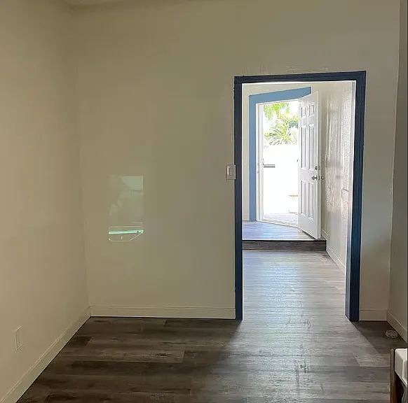 901 Hillcrest Pl #4 — Photo 6