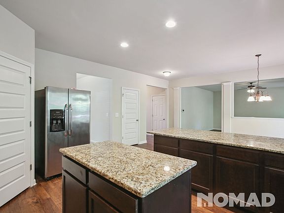 5th image of 283 Bandelier Cir