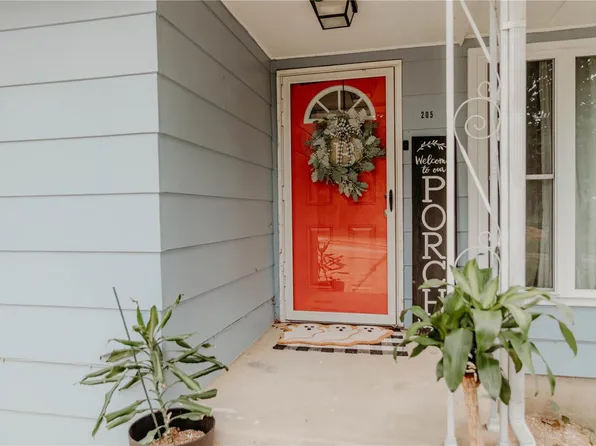 205 W 6th St, Dixon, MO 65459