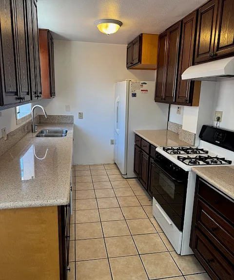 24600 Cypress St #24600 — Photo 8