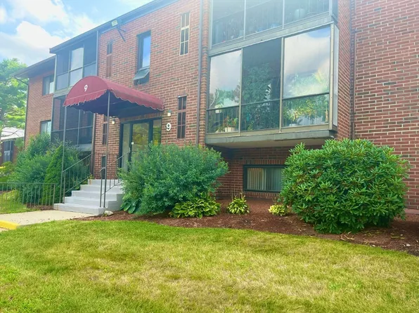 221 Oak St APT 9-15, Brockton, MA 02301