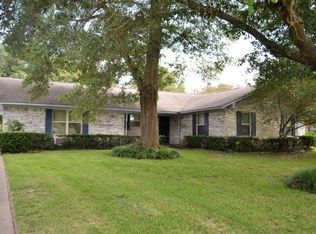 216 Kings Creek Dr, Terrell, TX 75161