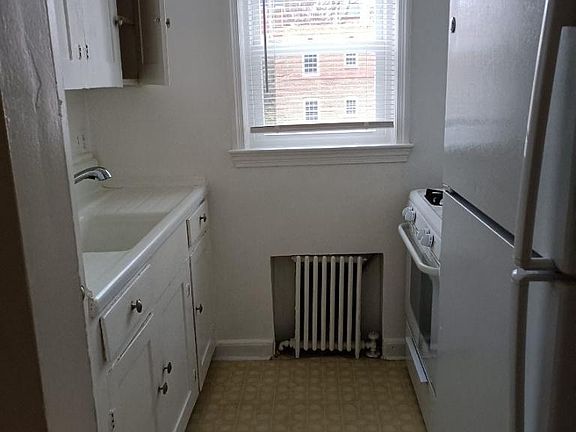5th image of 1110 N Kensington St #8