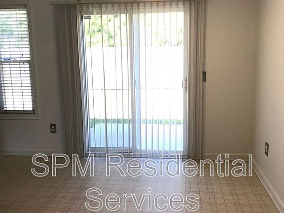4th image of 1794 Liz Ln NE