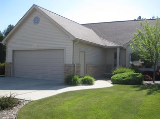 829 Natures Ridge Ln, Bay City, MI 48708