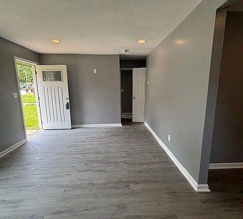 5th image of 5420 College Ave