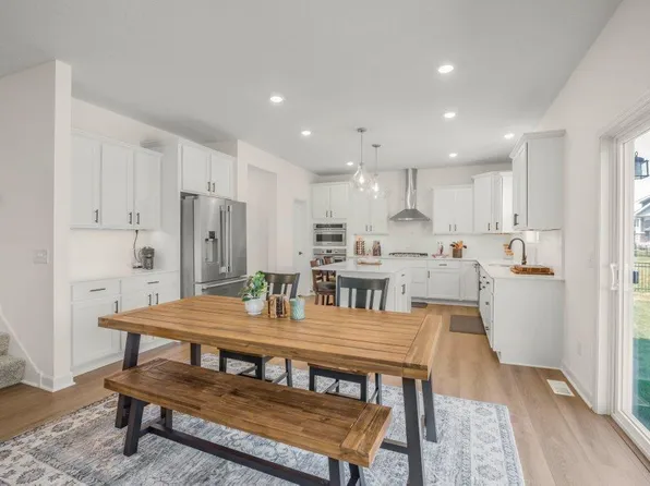 716 Longmeadow Ln, Waconia, MN 55387