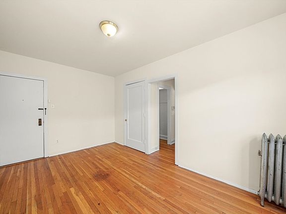 5th image of 2700 N Spaulding Ave #3306-2Q