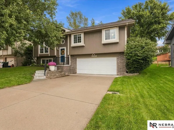 8923 N 81st Ave, Omaha, NE 68122