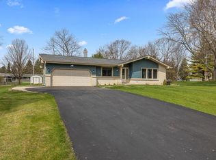 1515 Valley View Dr, Hubertus, WI 53033