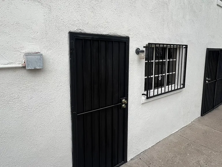 315 E Grant Rd #A — Photo 1