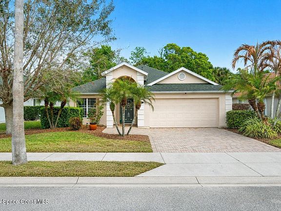 3rd image of 871 Misty Creek Dr