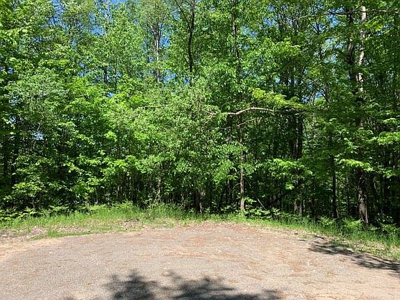 3rd image of 2255 Knollwood Dr
