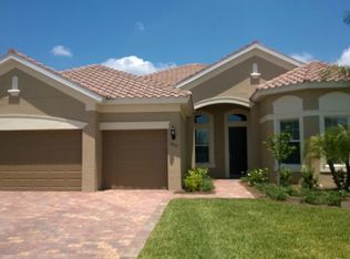 9347 Fieldstone Ln, Naples, FL 34120
