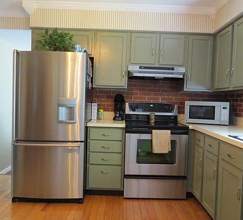 3rd image of 640 Terra Ln